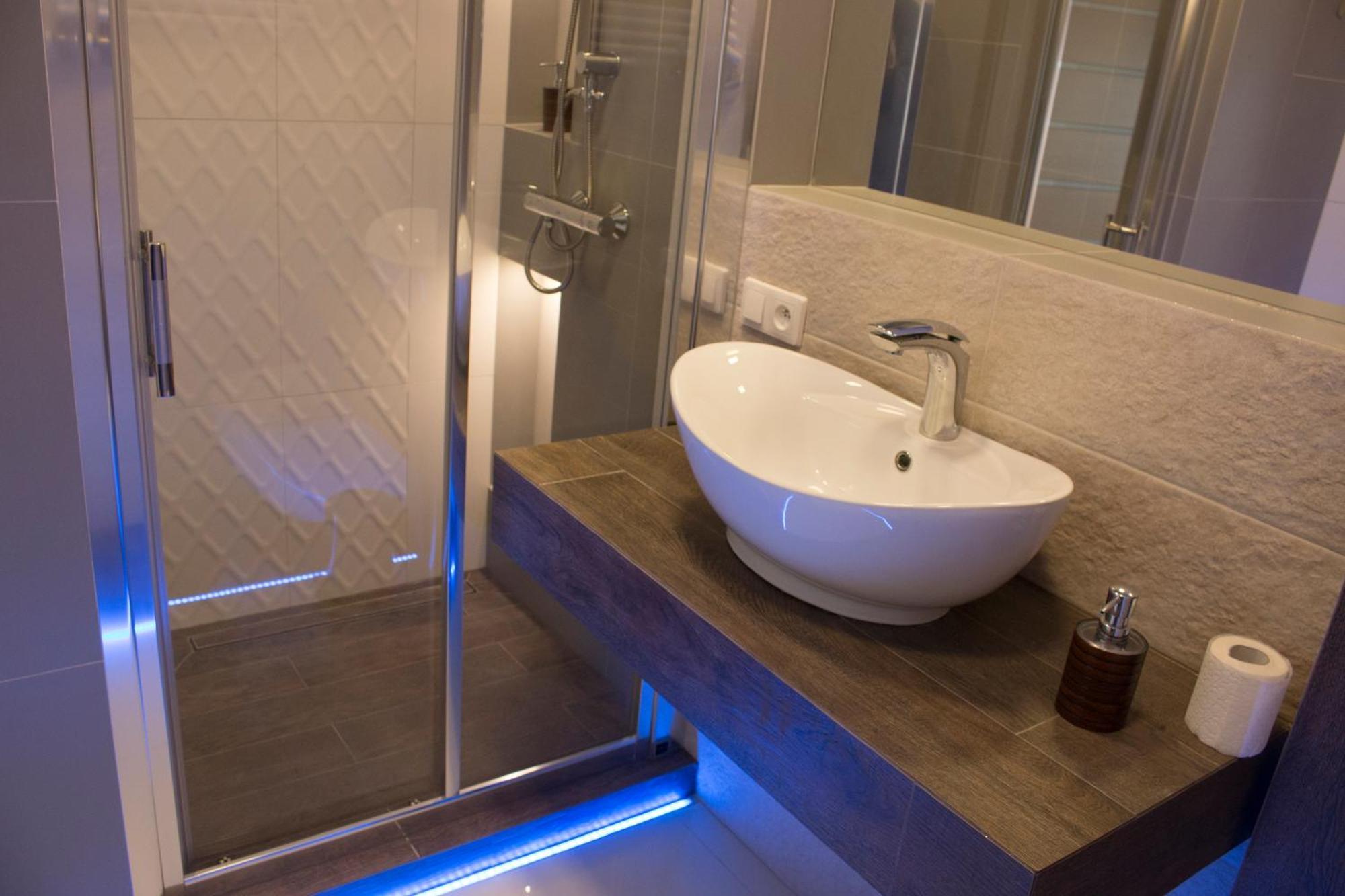 Top Oder Apartments- Private Parking Щецин Экстерьер фото
